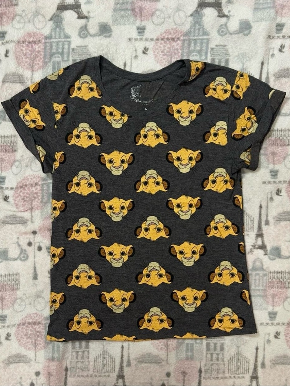 Disney Lion King Gray Short Sleeve Tee with Simba Faces